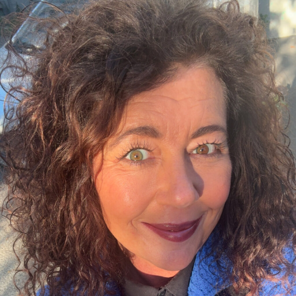 Bilde av kristin som ser rett i kamera